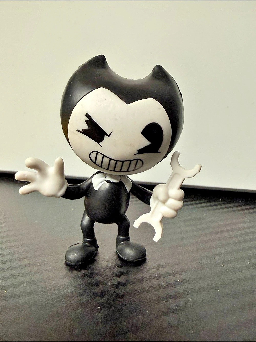 Bendy Figure Black & White